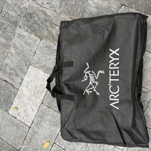Arc'teryx Black Travel Bag
